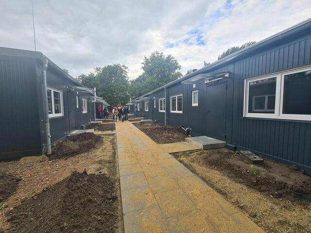 Im Juli wurde die erste Hälfte der Container gegenüber von Famila aufgestellt. Rund 50 von 60 Plätze wurden an Geflüchtete aus der Ukraine vergeben | Foto: pöp