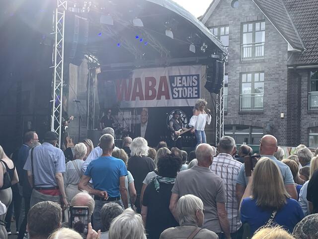 Boerney und die Tri Tops überzeugen jährlich mit ihrer Kostümvielfalt und der guten "Crowd-Work" | Foto: sra