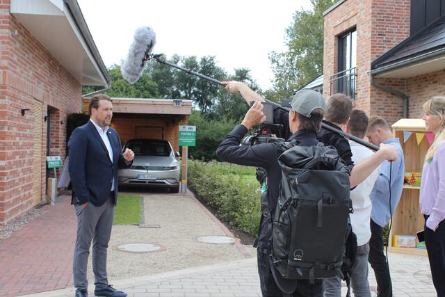 Dirk Viebrock im Interview vor der Kamera | Foto: sb