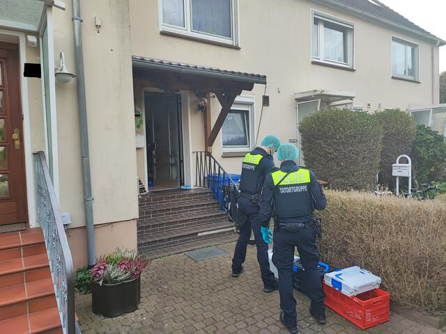 Die Tatortgruppe der Polizei war automatisch mit vor Ort und sicherte Spuren | Foto: thl