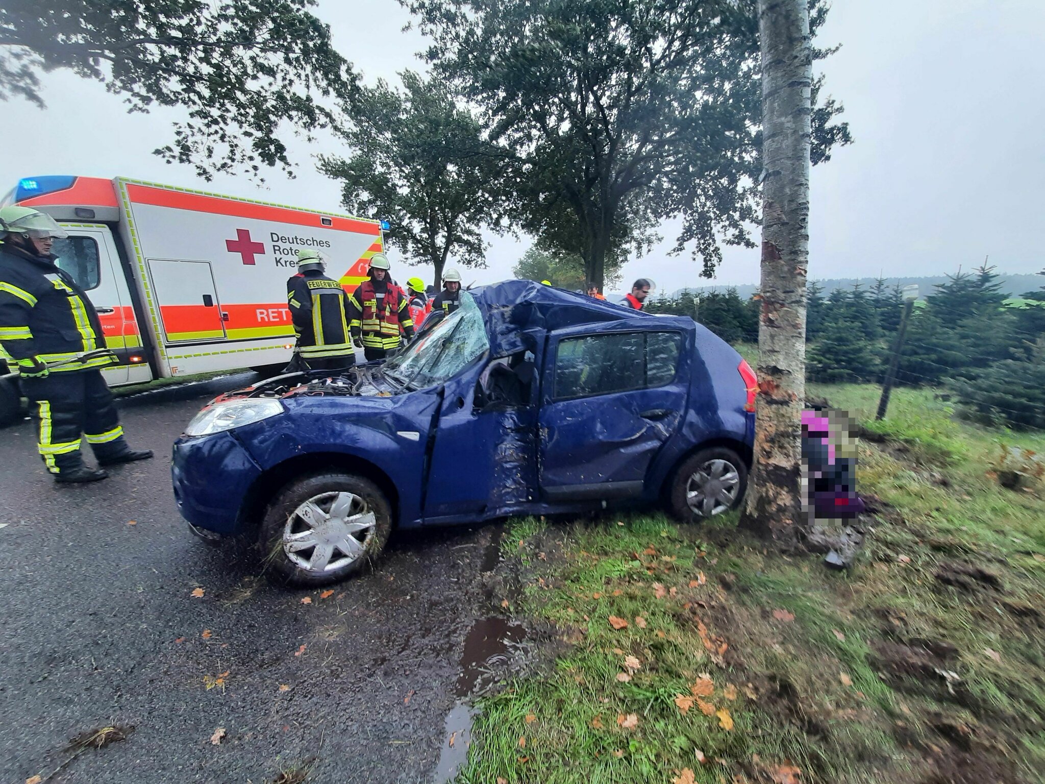 Autofall Tödlicher Autofall in Heinbockel: Junge Fredenbeckerin starb am ...