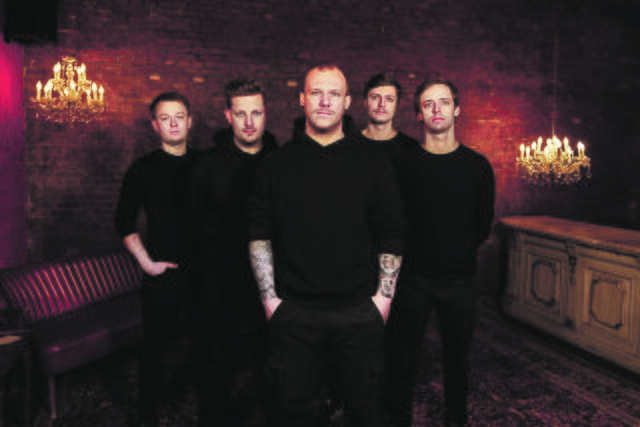 Die komplette Band (v. li.): Philip Hellmig, Hendrik Petersen, Bennet Ramm, Finn Opeldus und Simon Müller sind "Drei Meter Feldweg" | Foto: Sebastian Madej