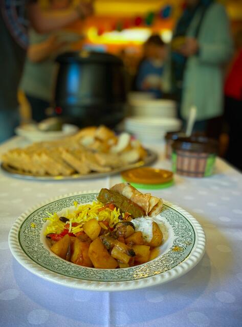 Zum Jubiläum gab es auch ein Buffet mit internationalen Spezialitäten | Foto: Malte Frackmann