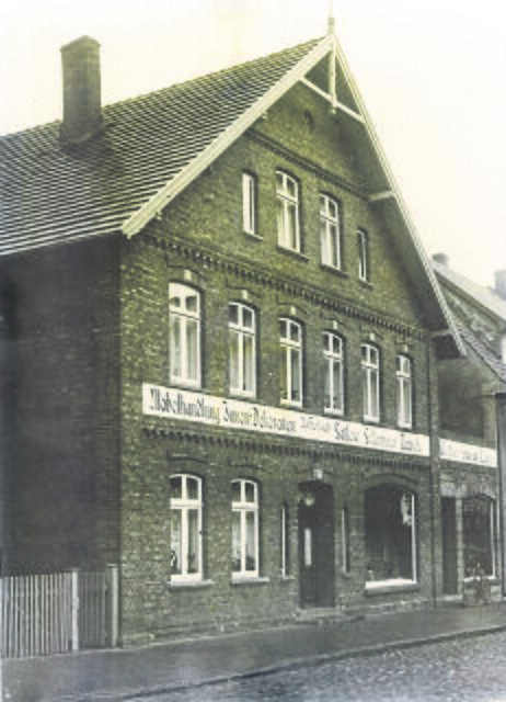 Das Vorgängerhaus aus dem Jahr 1899, die Firma wurde 1893 gegründet  | Foto: Gerlach
