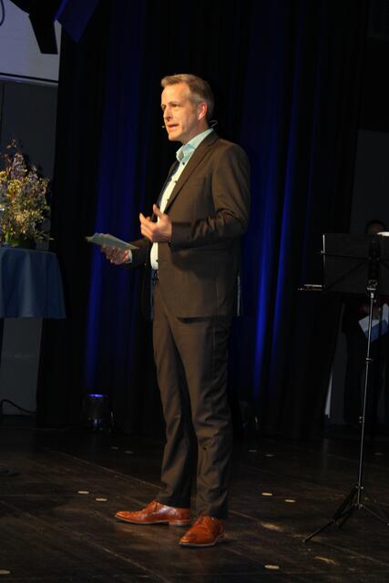 Moderator Christoph Reise führte durch den Abend | Foto: ce