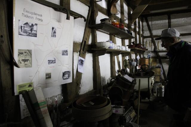 Der Arbeitskreis hat in der Museumsscheune viele Exponate zur ländlichen Hauswirtschaft der vergangenen 100 Jahre ausgestell | Foto: pöp