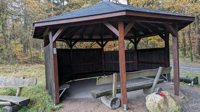 Die Wanderschutzhütte am Dangersener Weg in Buchholz | Foto: Heike Bielow-Rehfeldt