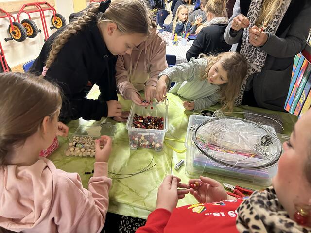 Gemeinsam wurde gebstaltelt | Foto: Grundschule Moisburg    