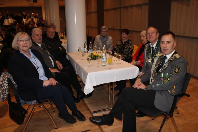 Die Abordnung einiger Buchholzer Schützenvereine