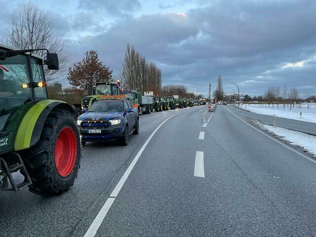 Protest an der A1 | Foto: Markus Hensel