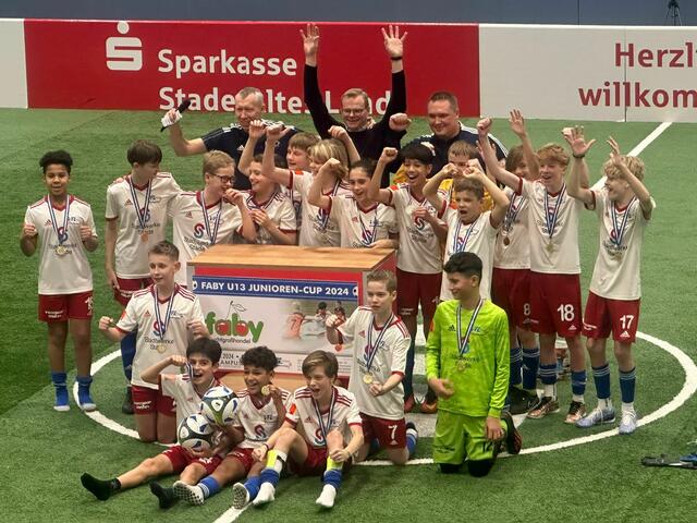 Jubelnde Junioren-Sieger | Foto: Schinner