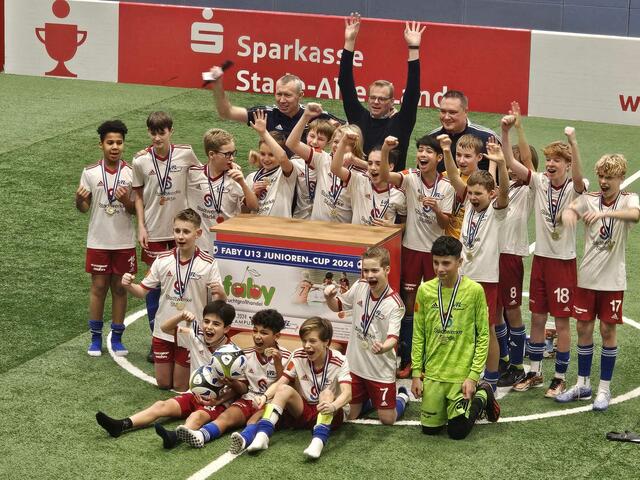 Jubelnde Junioren-Sieger | Foto: Schinner