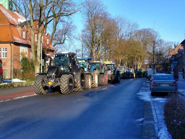 Trecker auf dem Stader Altstadtring | Foto: sb
