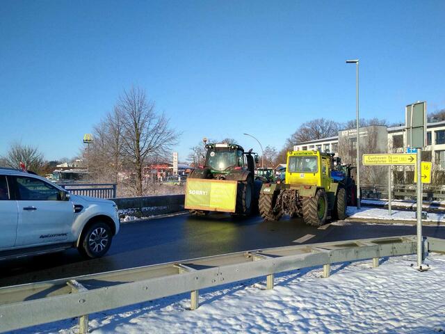 Protest am Kreisel Kaisereichen in Stade | Foto: sb