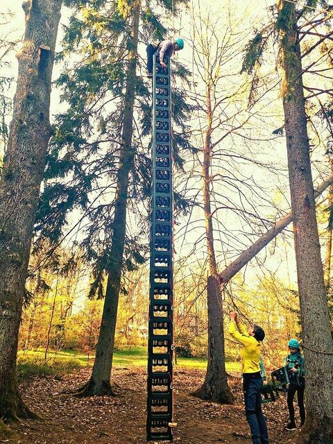 Kistenklettern beim Mädchenwochenende | Foto: DOMINO Jugendprojekte für Buxtehude und Umgebung e.V.