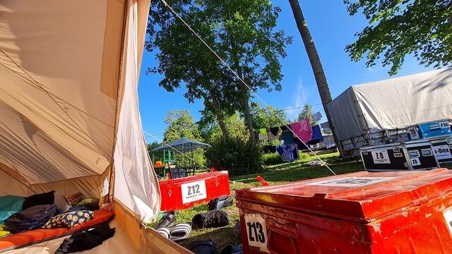 Blick aus dem Schlafzelt | Foto: DOMINO Jugendprojekte für Buxtehude und Umgebung e.V.