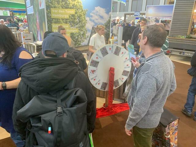 Auch am Glücksrad konnte gedreht werden | Foto: Hilke Ehlers