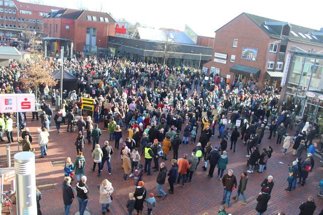 Mehr als 3.000 Demonstranten kamen zur Kundgebung | Foto: pm