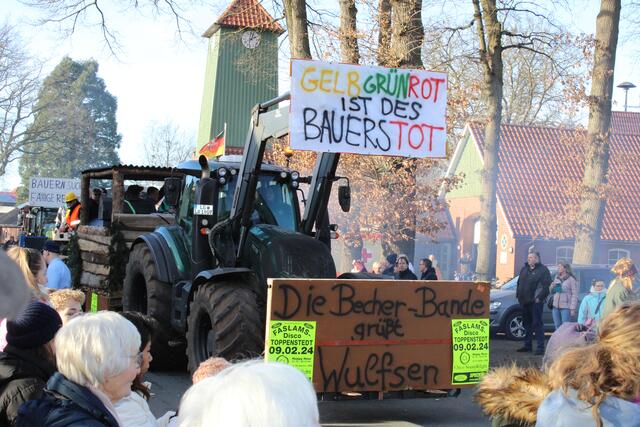 Auch die Bauernproteste gegen Subventionskürzungen wurden aufs Korn genommen | Foto: ce