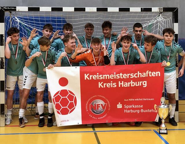 Das Team des Buchholzer FC wurde Kreispokalsieger in der U18 | Foto: Jan Maak