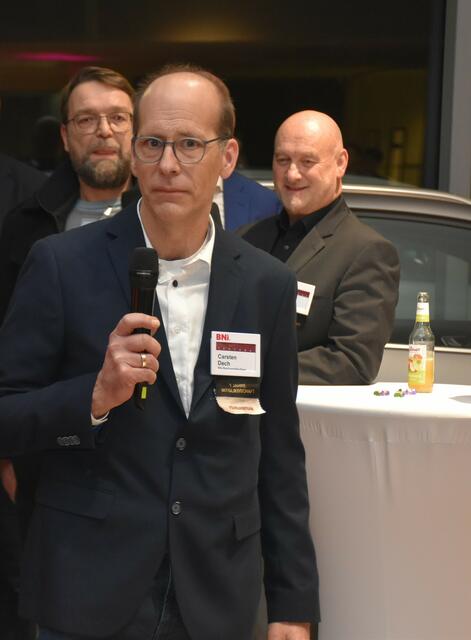 Carsten Dech, Kfz-Sachverständiger,  stellte sein Unternehmen vor | Foto: Axel-Holger Haase