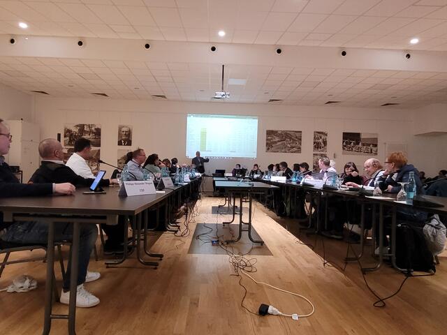 22 Ratsleute grübelten über die Finanzen | Foto: pöp