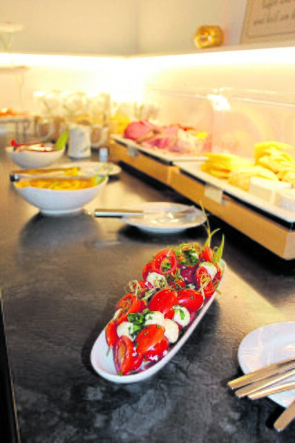 Alltag bleibt draußen Jubiläum im Altstadtcafé Stade Stade