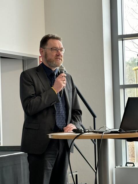 Erster Kreisrat Josef Nießen bei der Preisverleihung | Foto: leo