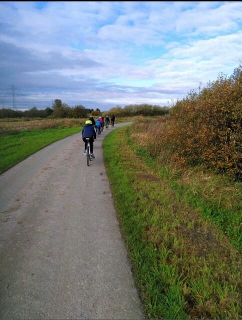 Gefahren wird auf Nebenstraßen und befestigten Wegen | Foto: BSV