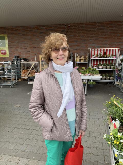 Helga Schnitter wusste bei dieser Umfrage Bescheid  | Foto: sra