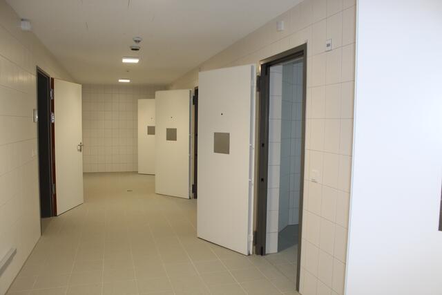 Der Neubau verfügt über mehrere Gewahrsamszellen | Foto: sb