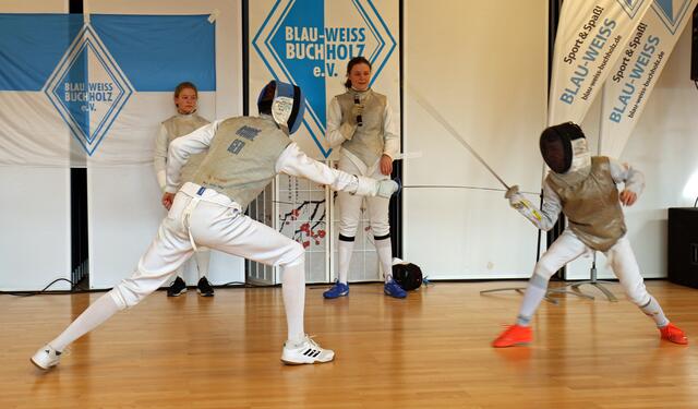 Die BW-Fechter zeigten ihren Sport | Foto: AR-promedia