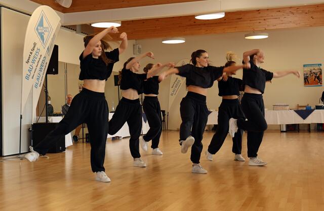 Ballett-Einlage der Mitglieder von den Dance Studios | Foto: AR-promedia