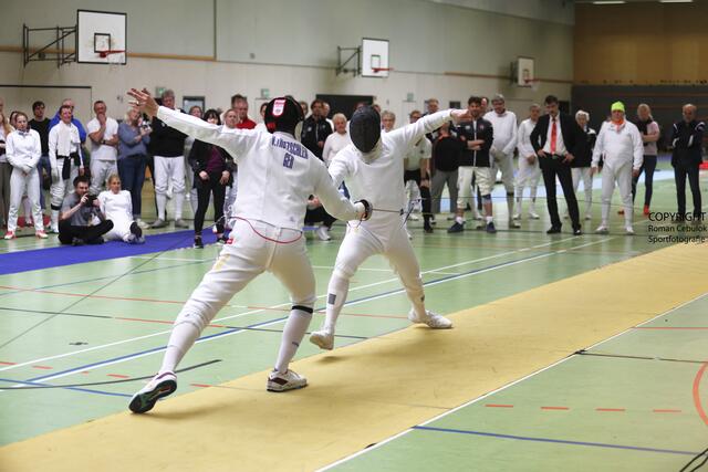 Finalkampf mit Herren-Degen zwischen Thomas Pönisch (re.) und Alexander Trützschler von Falkenstein | Foto: cc