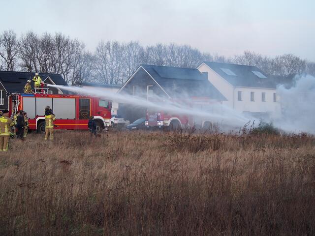 Auch das Ablöschen eines Flächenbrands wurde simuliert | Foto: Dirk Mosurat / FF Heidenau