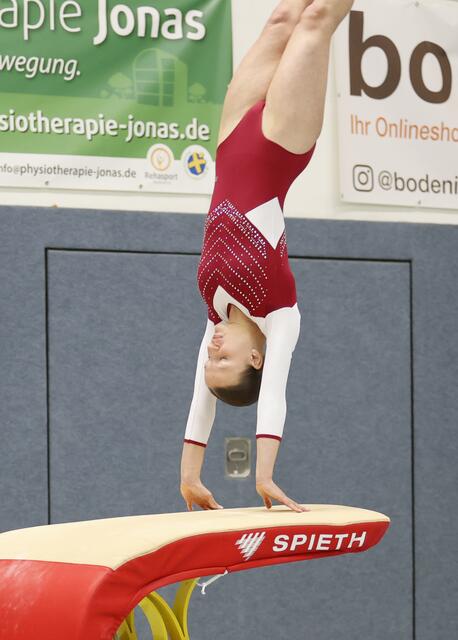 Jonna Scholz (TSV Stelle) am Sprung | Foto: cc