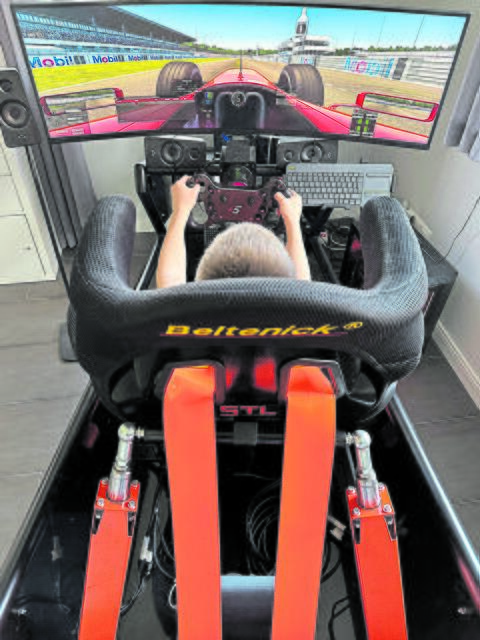 Heiße Rennen am Sim-Racer | Foto: Hinck