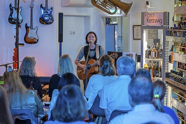 Die Besucher spendeten viel Beifall nach jedem Song | Foto: Frank Kettwig / Buchholz