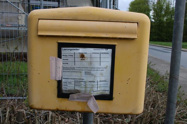 Ramponiert und angekokelt: der Briefkasten Gartenstraße | Foto: pöp