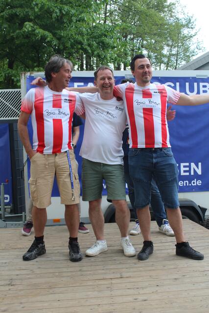 Die Mannschaft "Die Alten und der Andere" aus dem Salzhäuser Ortsteil Oelstorf und aus Hamburg gewann in der Wertungsgruppe "Junggeblieben" | Foto: Faslamsclub Salzhausen