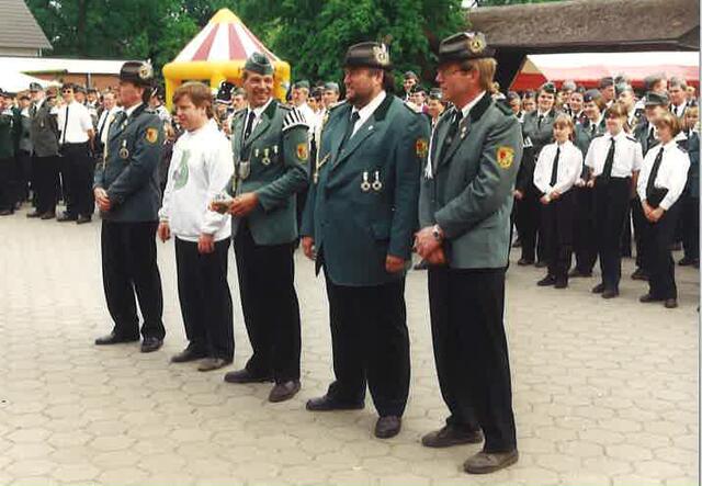 Fünf Jubelkönigsanwärter erwarteten vor 25 Jahren mit Spannung die Bekanntgabe der neuen Majestät | Foto: Schützenverein
