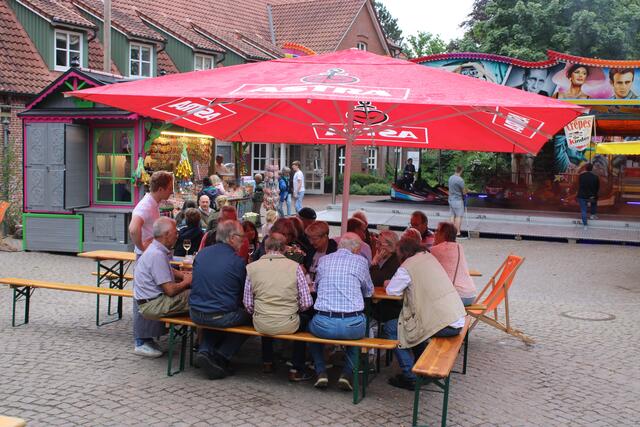 Der gesellige Klönschnack kam natürlich nicht zu kurz | Foto: ce
