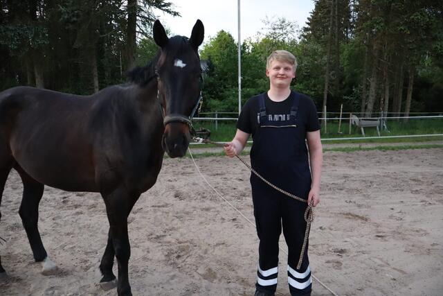 Das Team Fynn und Domingo schaut neugierig in die Kamera | Foto: Kersin Kohlmus