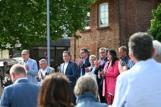  Landrat Kai Seefried und die Bürgermeisterinnen und Bürgermeister haben das Fest der Demokratie initiiert | Foto: Landkreis Stade / Daniel Beneke