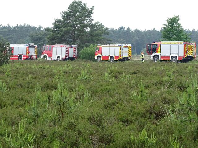 Die Kreisfeuerwehr bei der Übung am Samstag | Foto: Jürgen Meyer-Albers, Gemeindepressewart Hanstedt