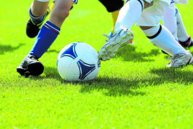 Beim Harsefelder Straßencup kann vom Hobbykicker bis zum Vereinsfußballer jeder und jede mitmachen | Foto: makieni/ adobe stock