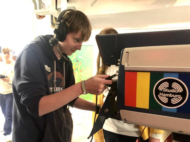 Nicht nur Theorie: Im Workshop wurde auch praktisch mit den Kameras gearbeitet | Foto: Filmmuseum