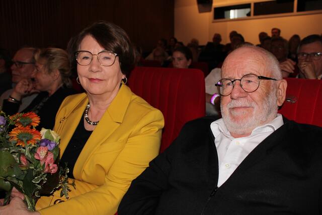 Spendierten dem Museum analoge Kameras: Karin und Gerd Gilbert aus Jesteburg | Foto: pöp