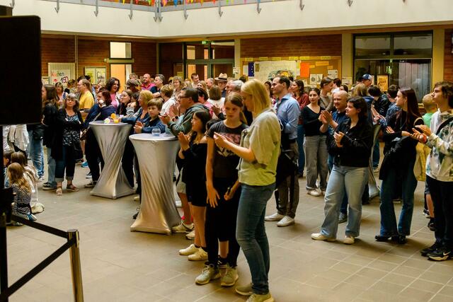 Spiel, Spaß und gemeinsamer Austausch auf dem Fest der ROGA | Foto: Schulverein ROGA e.V.
