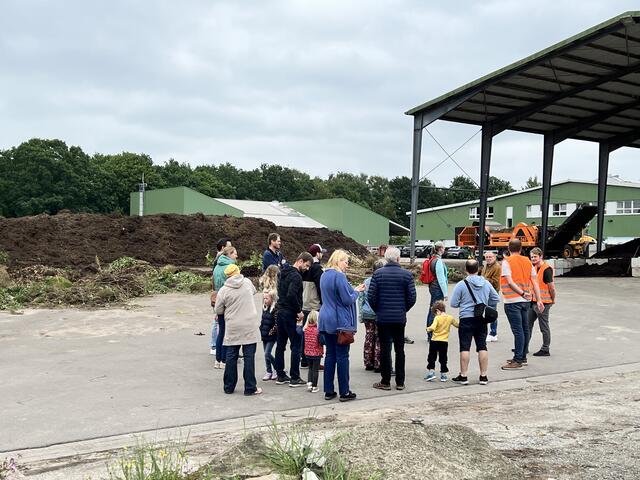 Es gab Führungen über das Betriebsgelände | Foto: Landkreis Stade / Daniel Beneke
